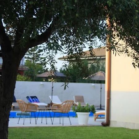 Amada Siracusa Отель Citta Giardino (Syracuse)